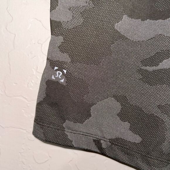 Lululemon T.H.E. Short 9" *Liner Variegated Mesh Camo Max Dark Olive M - Picture 8 of 8